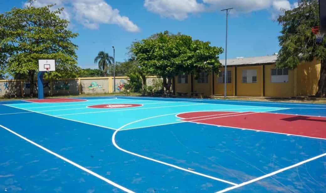 Inefi impulsa inclusión en Río San Juan con Programa de Deportes Adaptados y remozamiento de canchas