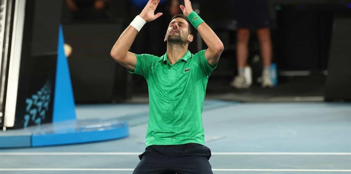 Djokovic cambia el guión y disputará el título a Alcaraz