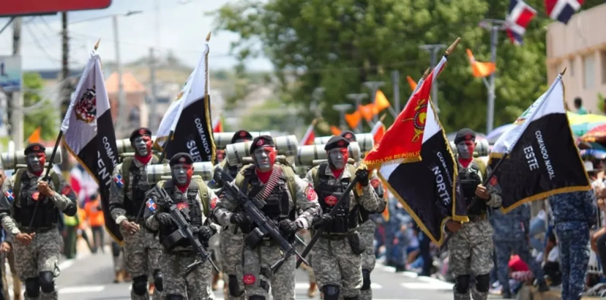 Con desfile en Azua conmemoran 182 aniversario de gesta