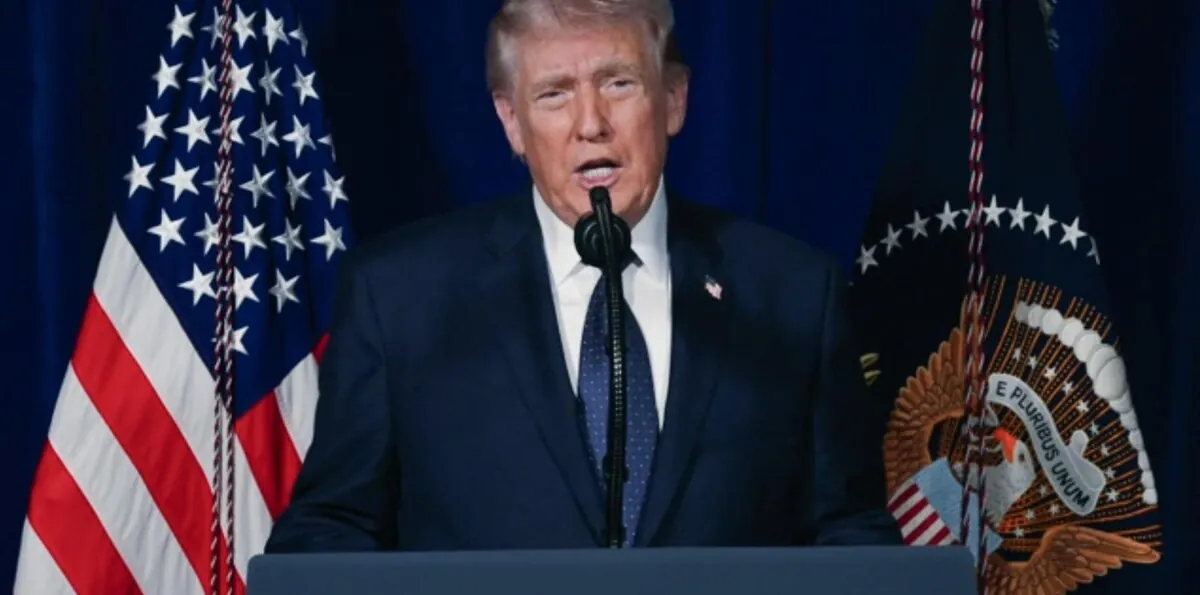 Trump tilda de "excursión" la guerra en Irán