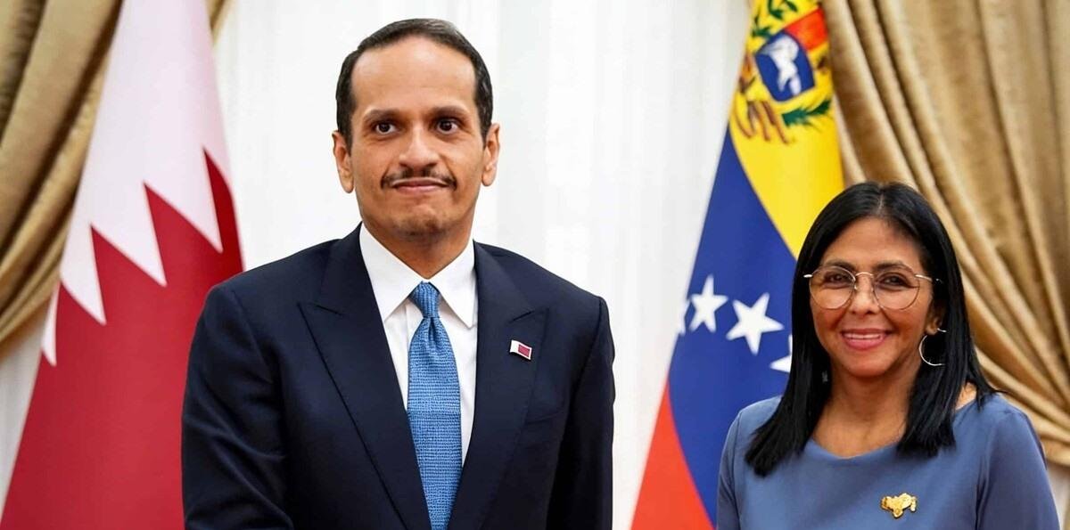 Presidenta interina de Venezuela recibe a primer ministro catarí
