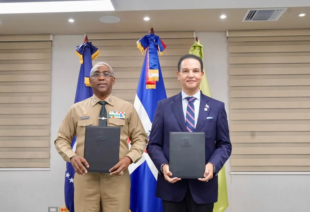 ETED y Armada acuerdan resguardar sistema eléctrico y fortalecer capacidades
