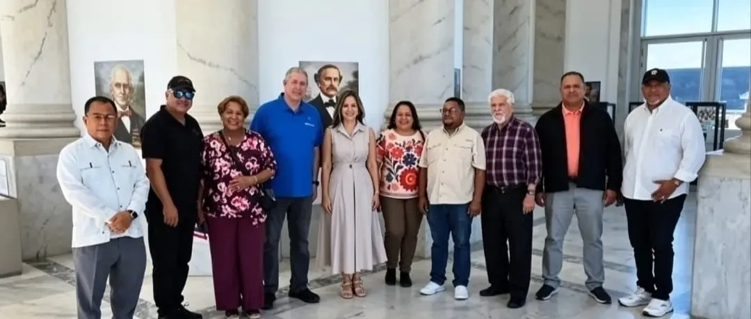 Recorrido de Adompretur Santiago por el Museo del Monumento fortalece identidad histórica y cultural