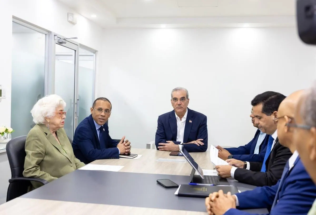 Abinader fortalece Unidad Antifraude contra la corrupción