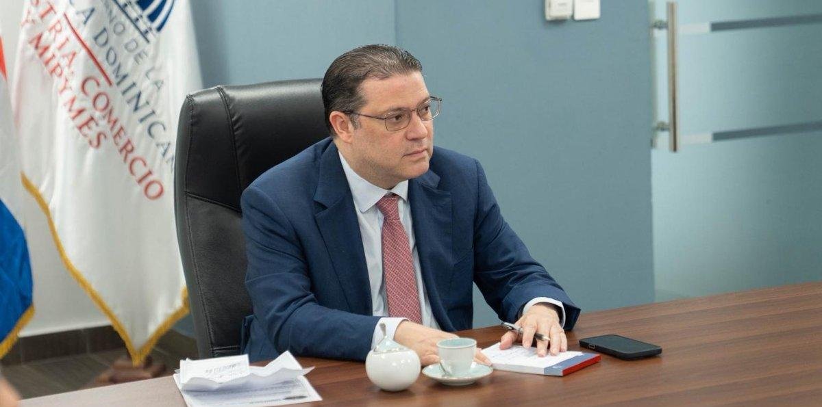 Gobierno lanza plan para atraer inversión tecnológica y posicionar al país como hub digital regional