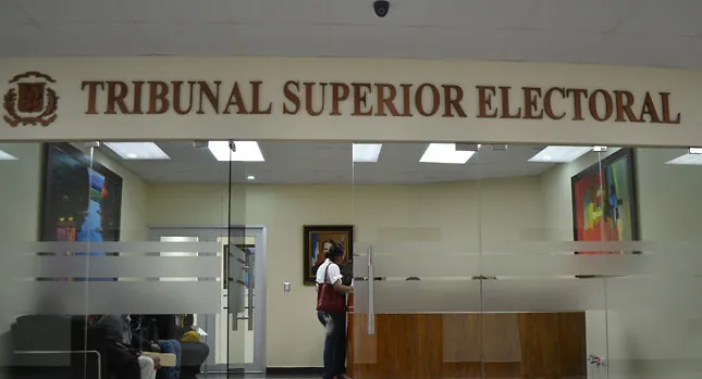 TSE rechaza solicitud suspender reparto de fondos a los partidos