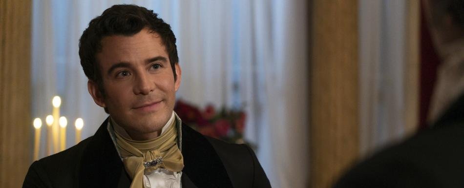 Luke Thompson, el "Bridgerton" bohemio que conquista la cuarta temporada