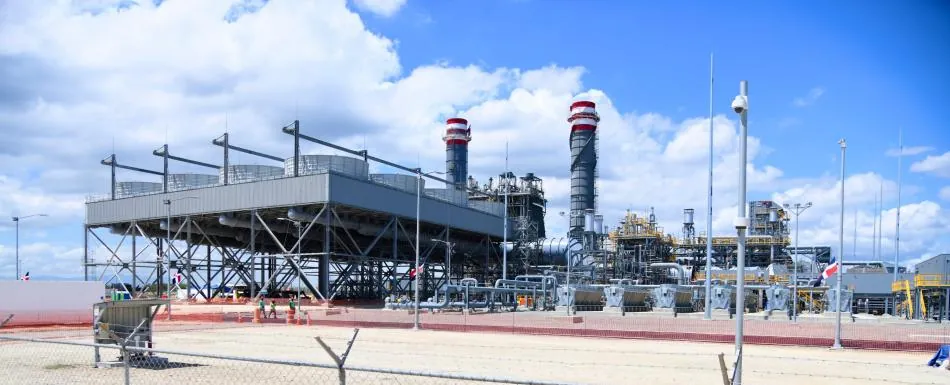 Abinader inaugura planta eléctrica de 414 megas en Manzanillo