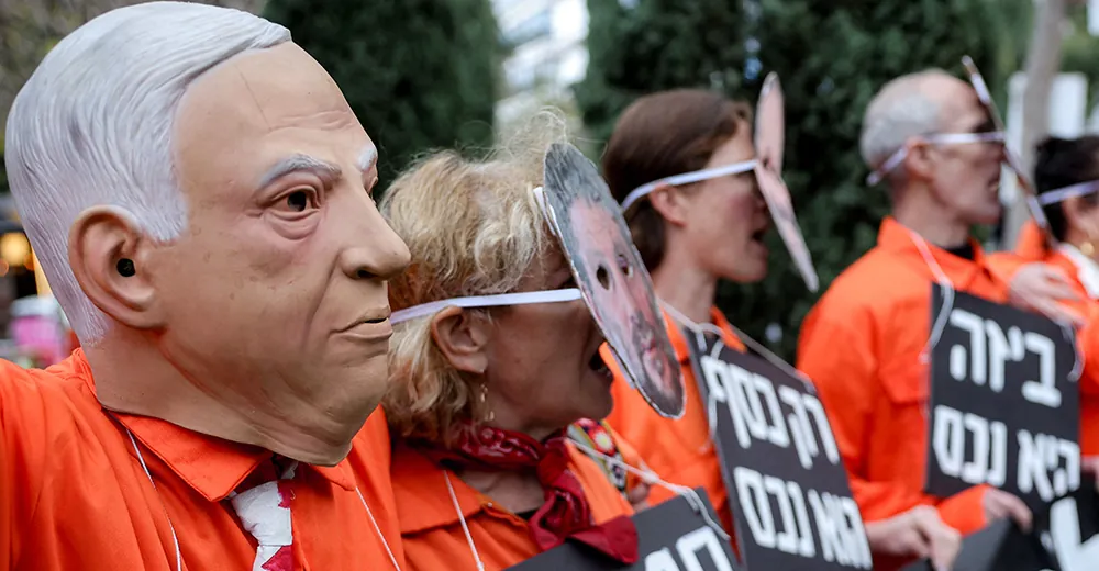 Irán se mantiene desafiante; EE. UU. optimista ofensiva