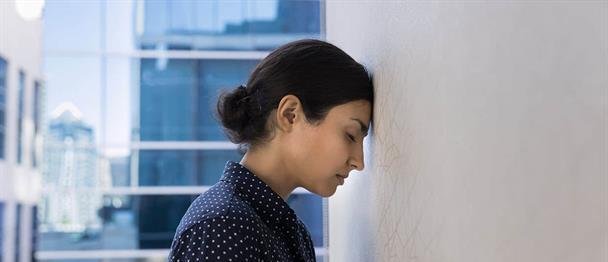 Cuando la mente no descansa y el sobrepensamiento agota