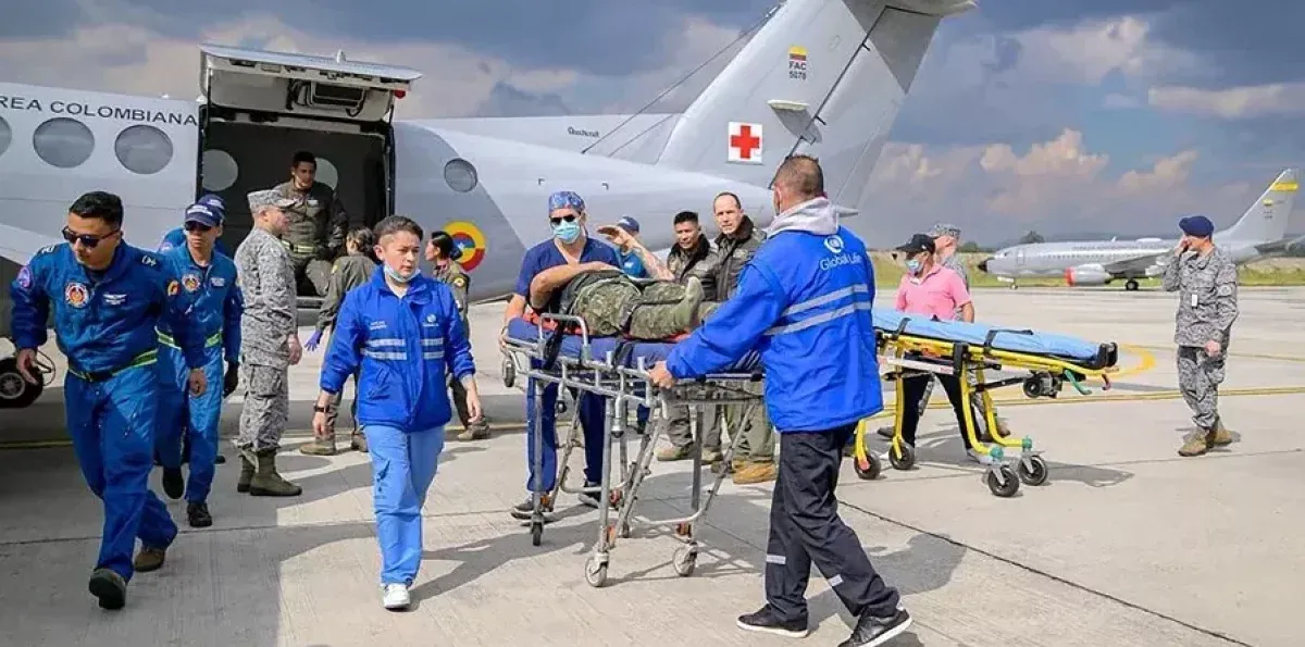 "Se escuchaba un ruido": el angustioso relato de sobreviviente del accidente de avión militar en Colombia