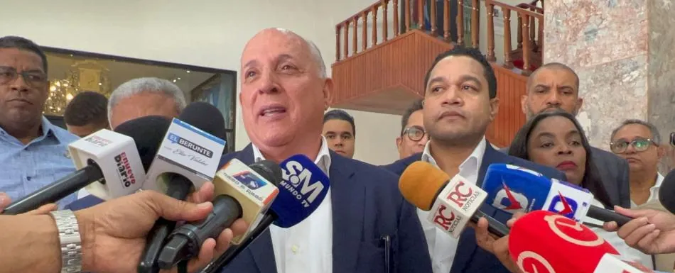 Comerciantes y exportadores solicitan revisión de “puertos secos” en frontera