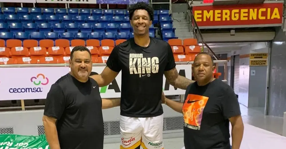 Manley llega para Metros