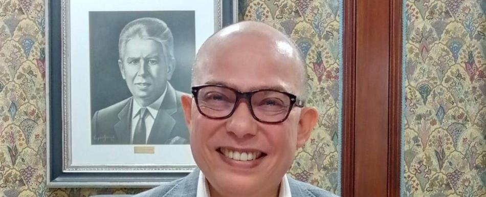 Víctor Gómez-Valenzuela: “La vida es tan corta, y es tanto lo que hay por conocer y hay tanto placer en conocer, que perdemos mucho tiempo sin hacer de eso algo útil”