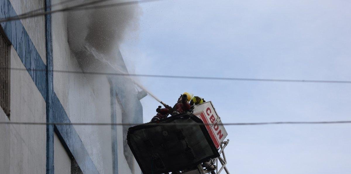 Se produce gran incendio en almacén Tiendas Garrido