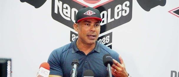 Carlos Peña, un debut exitoso como gerente