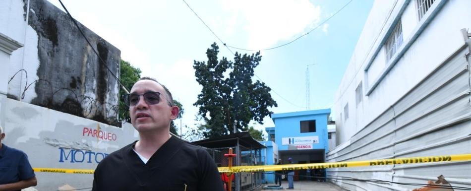 Demolerán y reconstruirán hospital de Villa Mella