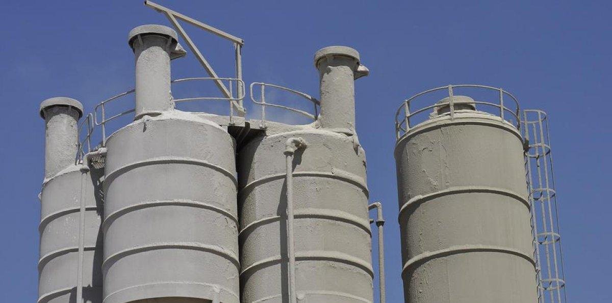 Industria cemento tuvo bajas ventas en 2025