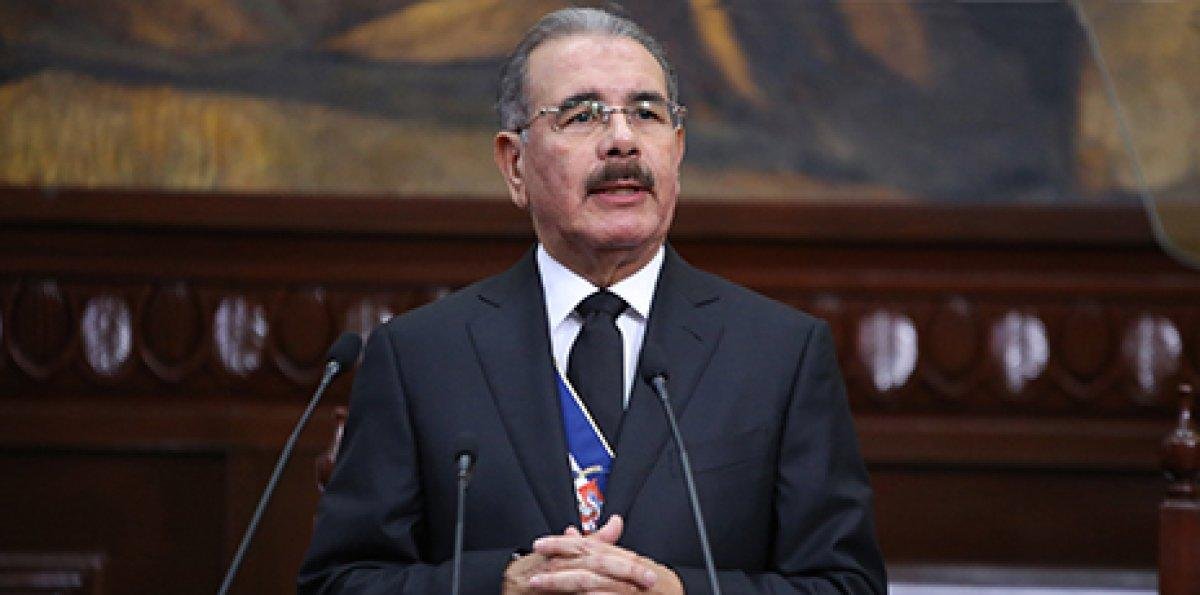 Danilo Medina en la cuerda floja