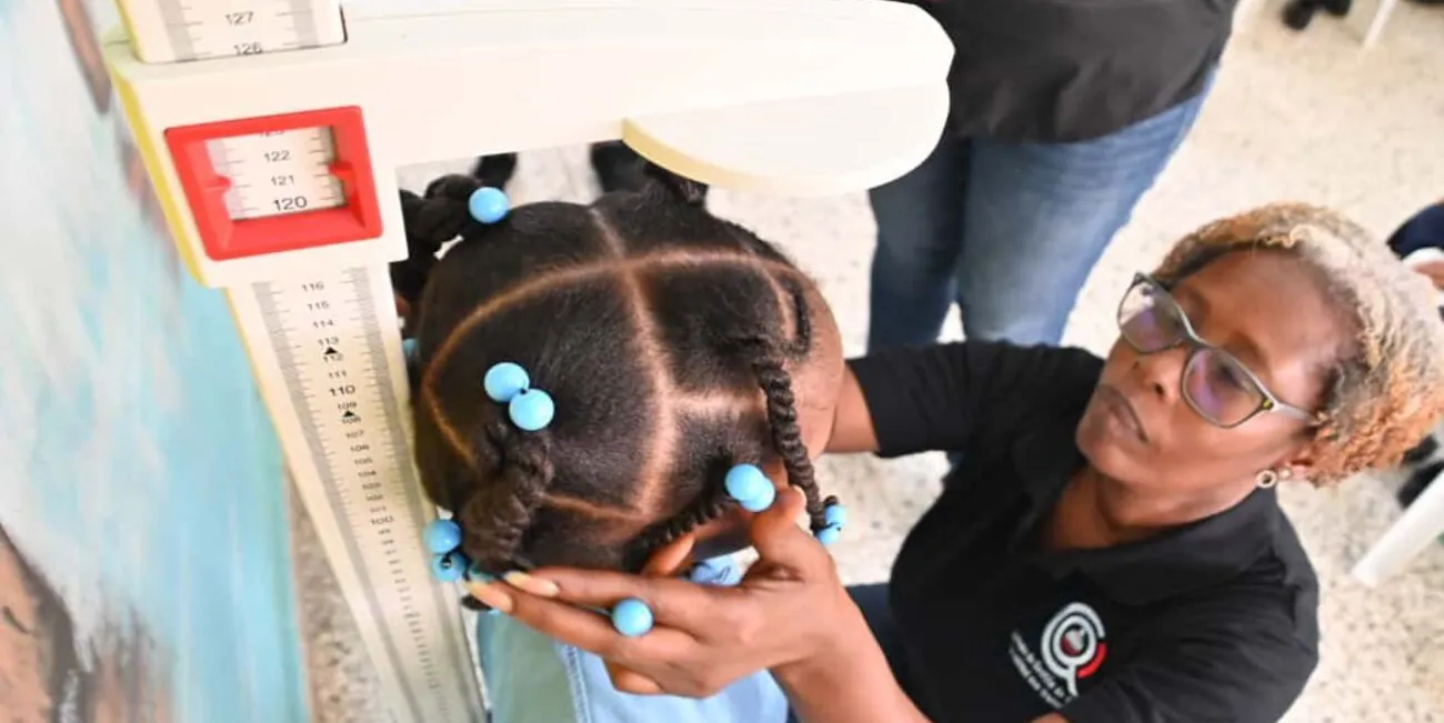 INABIE lanza plan de gomitas multivitamínicas para 70 mil estudiantes