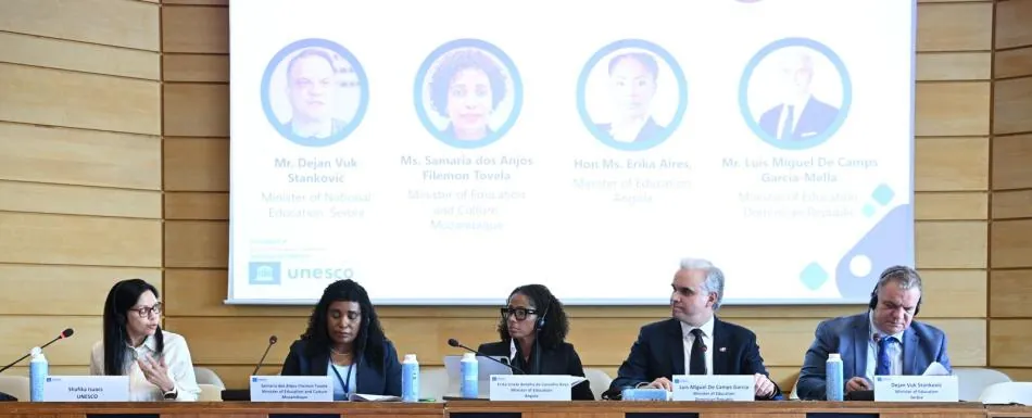 De Camps destaca estrategia nacional ante la UNESCO