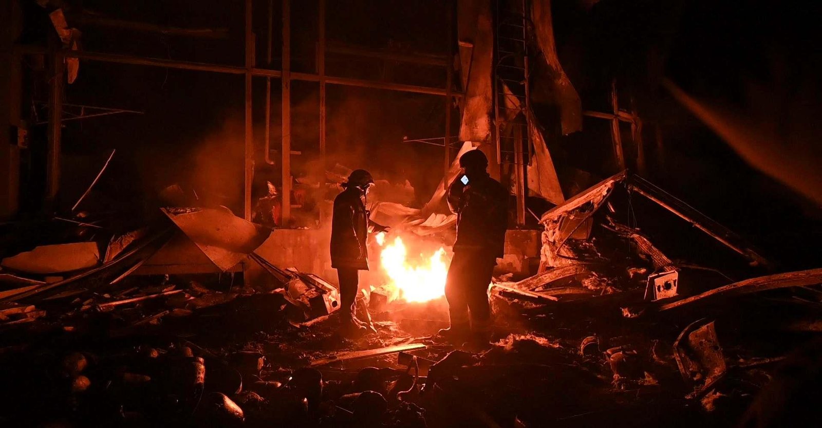 Rusia ataca Ucrania y alcanza central eléctrica