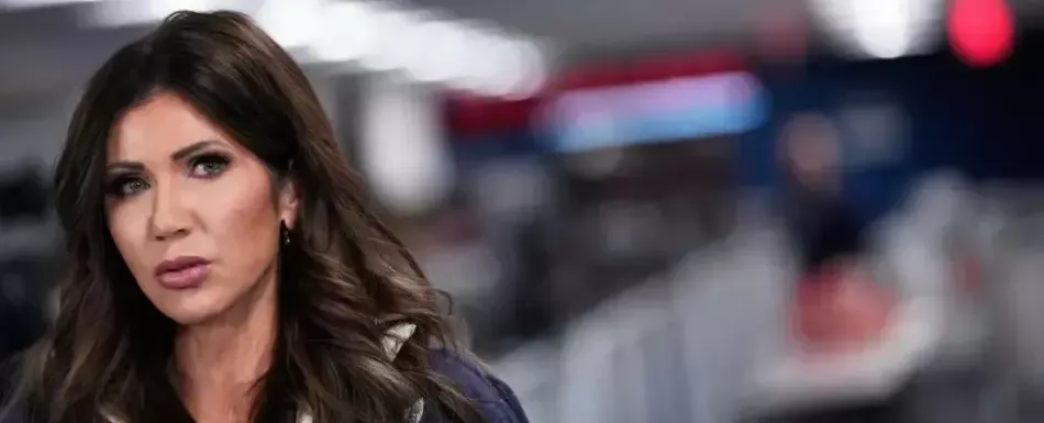 Agentes de ICE usarán cámaras corporales