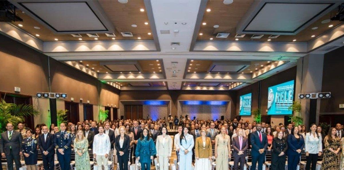 Procuraduría anuncia víctimas tendrán defensa gratis