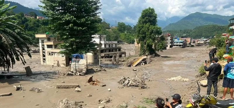 Más 150 muertos por brutales inundaciones en frontera China