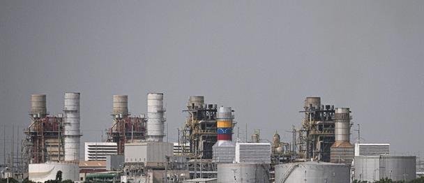 El petróleo sube por las incertidumbres sobre el crudo venezolano