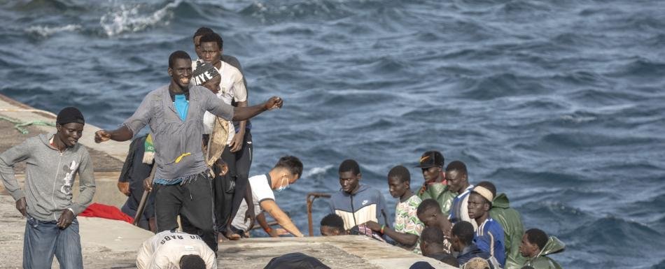 Gobierno de España aprobará medida de regularización de migrantes