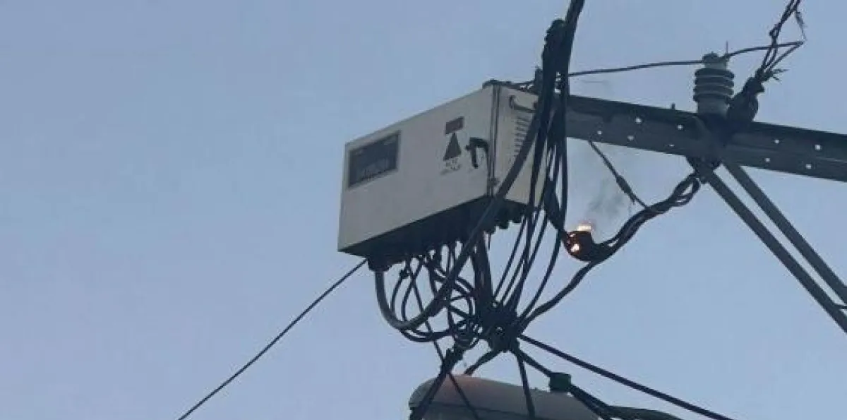 Medio centenar de casas en Enriquillo de Sabana Perdida tienen más 24 horas sin luz: "Edeeste no responde"