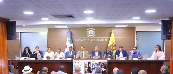 JCE socializa con partidos políticos el nuevo proceso de cedulación