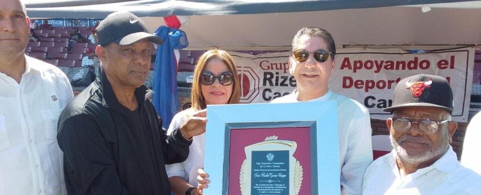 Inician torneo de béisbol campesino dedicado a José Aníbal García