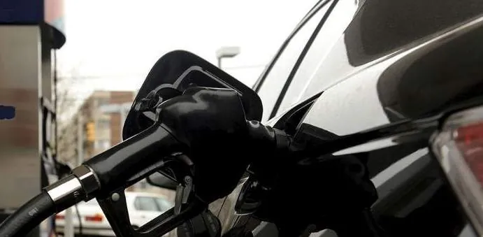 Gobierno dominicano sube los precios de cinco combustibles