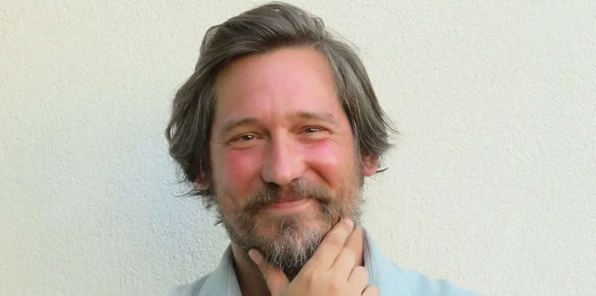 Gonzalo Núñez: humor y nostalgia