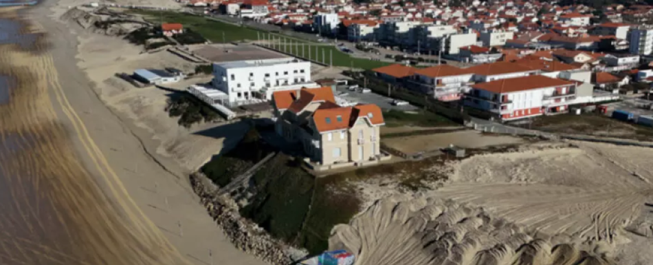 Cambio climático acelera proceso de erosión marina en playas francesas