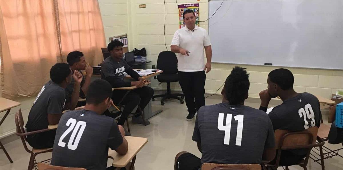 La MLB se toma muy en serio el pupitre