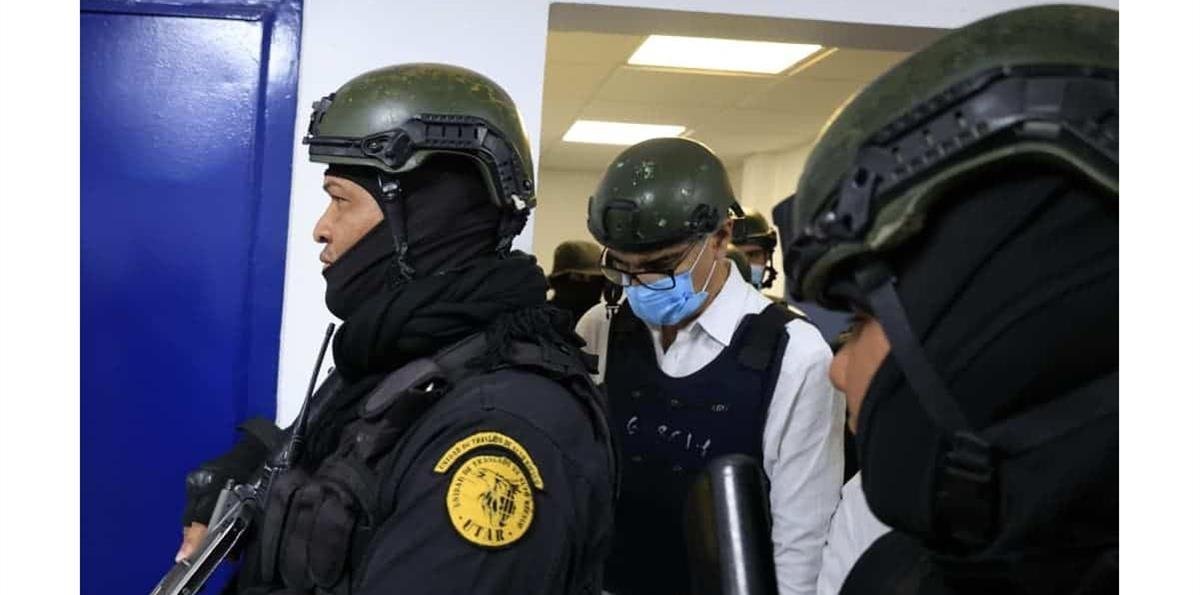 Tribunal se retira a deliberar sobre pedido de retirar la prisión a Santiago Hazim y otros imputados