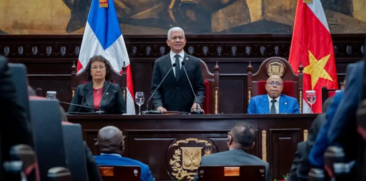 Presidenta de Surinam quiere lazos más fuertes