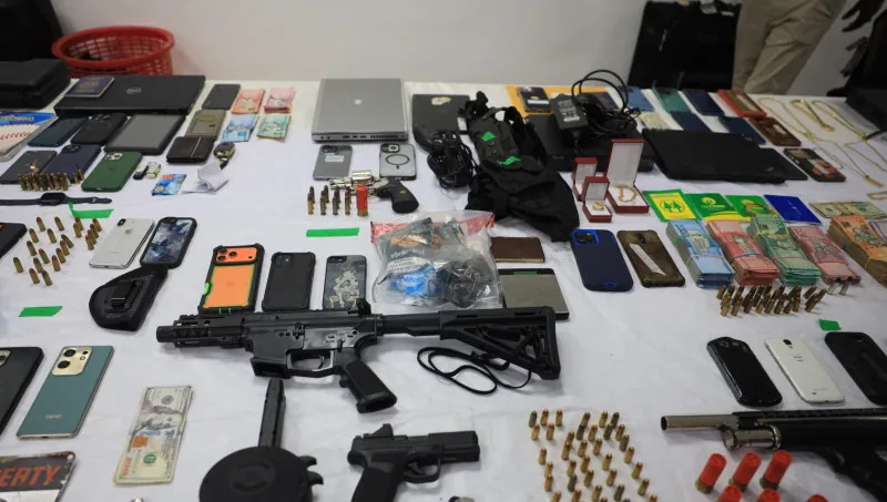 Desmantelan red internacional dedicada tráfico ilegal de armas