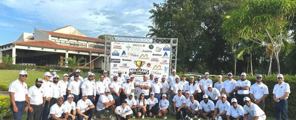 Jóvenes jugando: El golf dominicano tiene colágeno