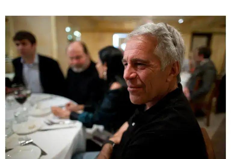 Los príncipes Guillermo y Catalina, "profundamente preocupados" por caso Epstein