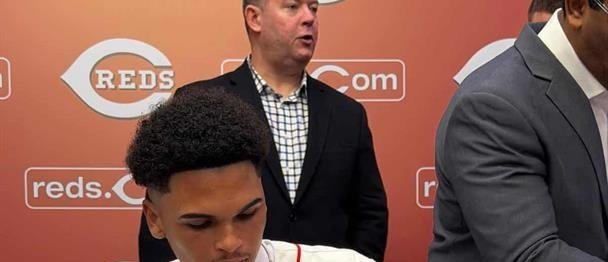 Cincinnati recluta al dominicano Ángel Núñez Jr. por US$3 millones