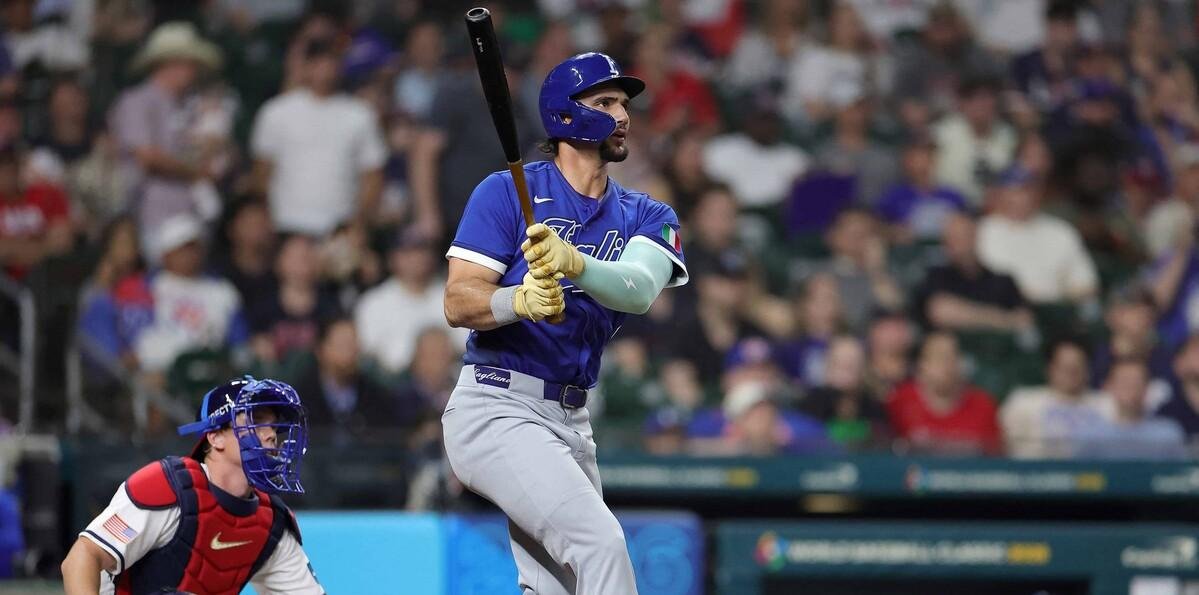 Una sorprendente Italia le quita el invicto a Estados Unidos