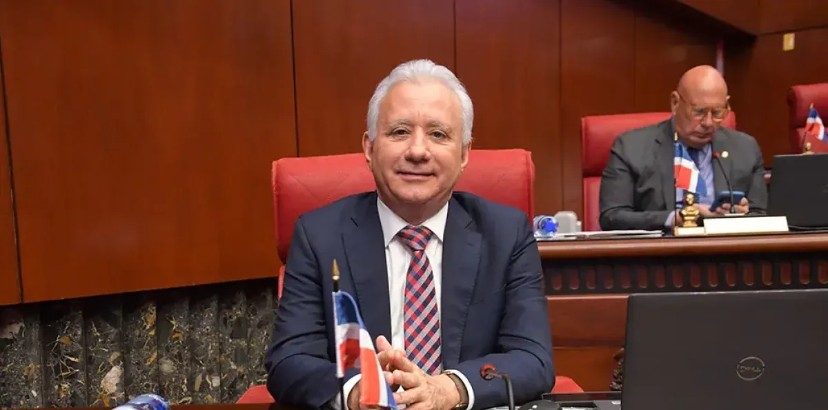 Senador Taveras propone cambios al Código Penal