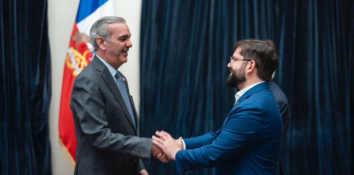 Abinader ofrece saludo protocolar al presidente de Chile Gabriel Boric