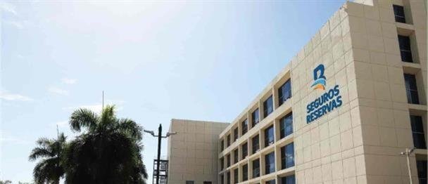 Seguros Reservas reporta alza del 96 % en utilidades netas