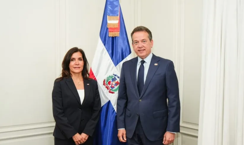 Canciller Ito Bisonó se reúne con embajadora de EE.UU. y reafirma solidez de las relaciones bilaterales