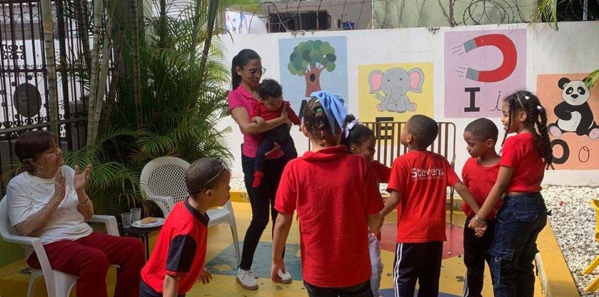 Fundación Althus Celebra el Poder de la Solidaridad con su actividad "Ángeles de Amor" por San Valentín